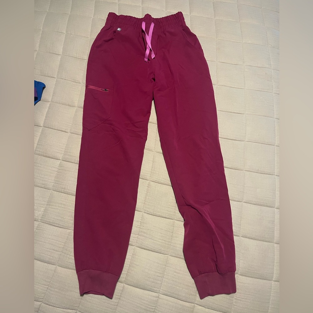 Figs Zamora High Waisted Joggers Dark Magenta Size Small